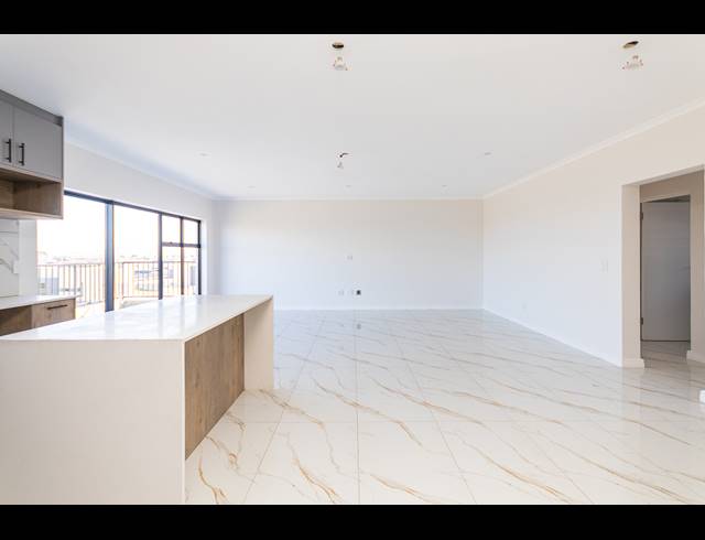 3 BEDROOM APARTMENT FOR SALE IN SANDOWN